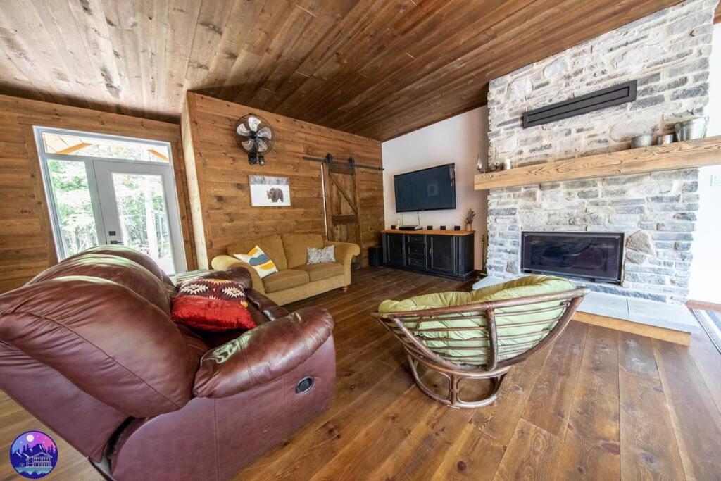 Chalet Deschamps- Spa- Chien Accepte- Nature- Estrie Mansonville Buitenkant foto