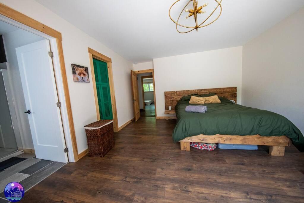 Chalet Deschamps- Spa- Chien Accepte- Nature- Estrie Mansonville Buitenkant foto